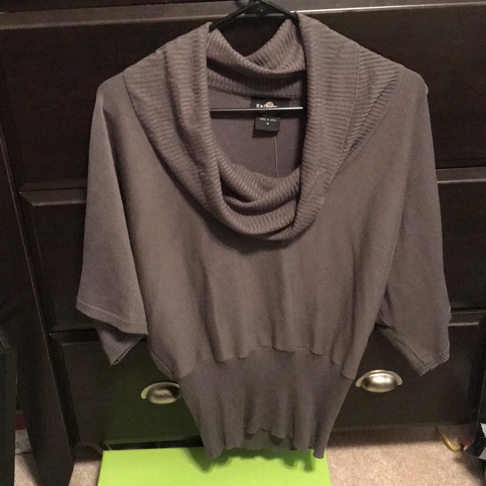 Gray sweater juniors